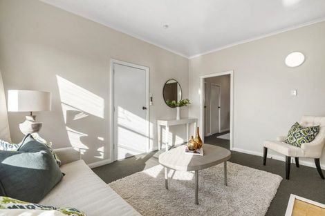 Photo of property in 9b Kerr Street, Devonport, Auckland, 0624