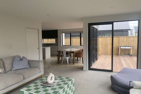 Photo of property in 15 Friesian Close, Jacks Point, 9371