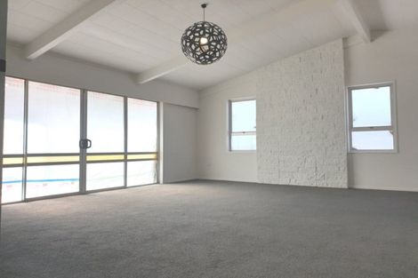 Photo of property in 827 Huia Street, Camberley, Hastings, 4120