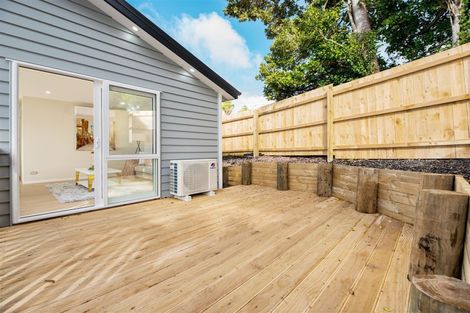 Photo of property in 18a Kearney Place, Massey, Auckland, 0614