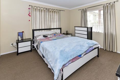 Photo of property in 63c Redoubt Road, Goodwood Heights, Auckland, 2105