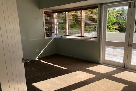 Photo of property in 36 Rewi Street, Torbay, Auckland, 0630