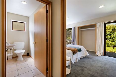 Photo of property in 22b Evergreen Place, Sunshine Bay, Queenstown, 9300