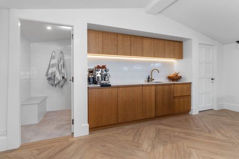 Photo of property in 18 Allister Avenue, Merivale, Christchurch, 8014