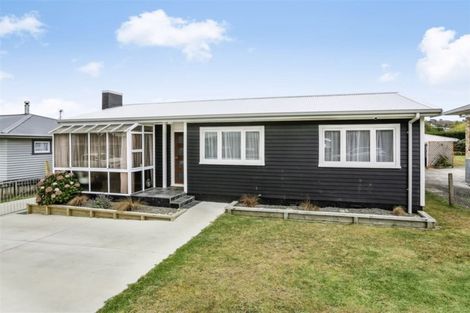 Photo of property in 22 Russell Avenue, Pukekohe, 2120