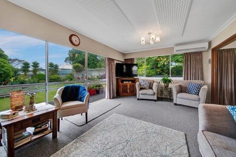 Photo of property in 17 Dives Avenue, Hawera, 4610