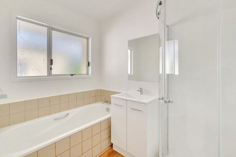 Photo of property in 3 Galilee Avenue, Red Hill, Papakura, 2110
