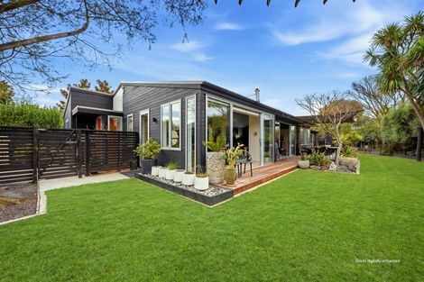 Photo of property in 9 Hadlow Place, Burnside, Christchurch, 8041