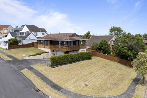 Photo of property in 70 Aberfeldy Avenue, Highland Park, Auckland, 2010