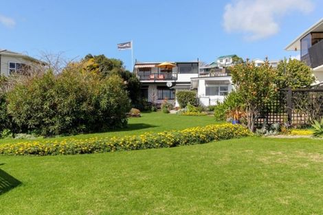 Photo of property in 84 Whiteley Street, Moturoa, New Plymouth, 4310