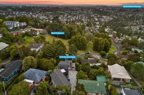 Photo of property in 223a Don Buck Road, Massey, Auckland, 0614