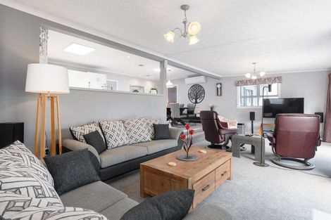 Photo of property in 69 Ngatai Road, Otumoetai, Tauranga, 3110