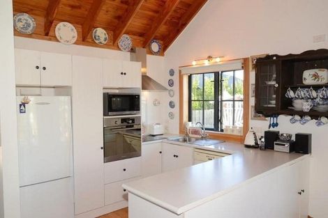 Photo of property in 33 Shoemaker Road, Waipu, 0510