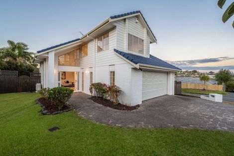 Photo of property in 8 Covina Place, Somerville, Auckland, 2014