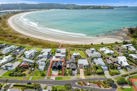 Photo of property in 57 Taumata Road, Omaha, 0986