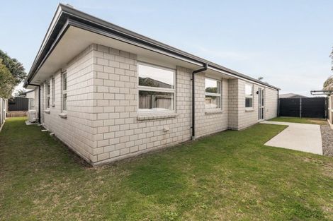Photo of property in 15 Selliera Place, Papamoa Beach, Papamoa, 3118