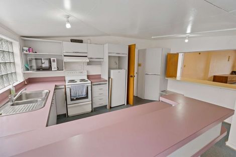 Photo of property in 1 Moore Avenue, Tawhero, Whanganui, 4501