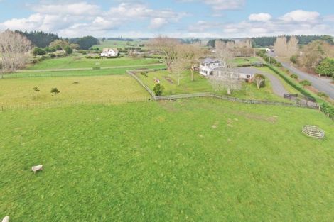 Photo of property in 15 Brian Wood Lane, Karaka, Papakura, 2580