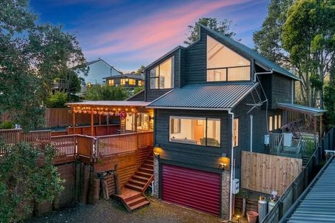 Photo of property in 2/46a Captain Scott Road, Glen Eden, Auckland, 0602