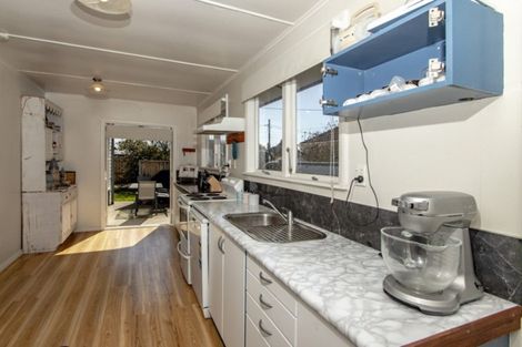 Photo of property in 1028 Campbell Street, Raureka, Hastings, 4120