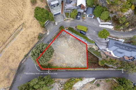 Photo of property in 2/4 The Brae, Mount Pleasant, Christchurch, 8081