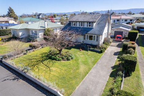 Photo of property in 34 Queen Street, Dannevirke, 4930