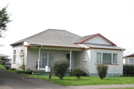 Photo of property in 98 Blake Street, Waitara, 4320