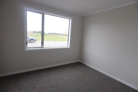 Photo of property in 33 Belgrove Drive, Waipukurau, 4200
