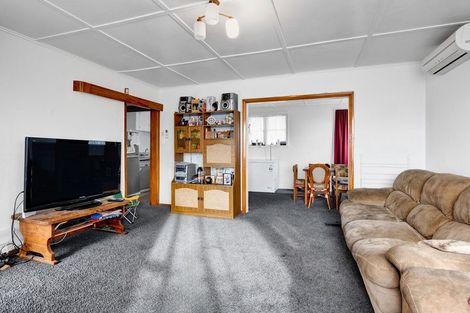 Photo of property in 3 Laurent Vc Street, Hawera, 4610