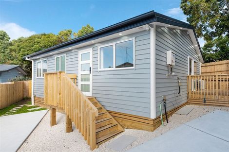 Photo of property in 18a Kearney Place, Massey, Auckland, 0614