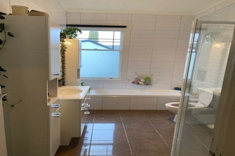 Photo of property in 17a Arataki Road, Havelock North, 4130