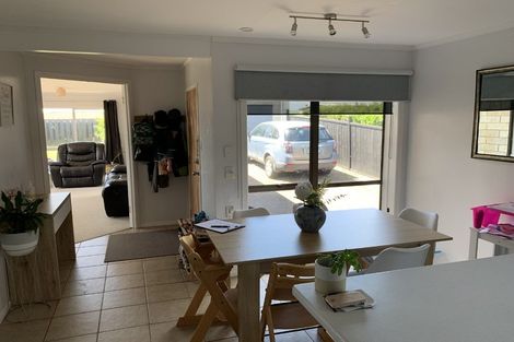 Photo of property in 70 Pohutukawa Drive, Pukete, Hamilton, 3200