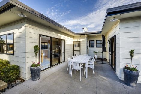 Photo of property in 8 Mission Road, Greenmeadows, Napier, 4112