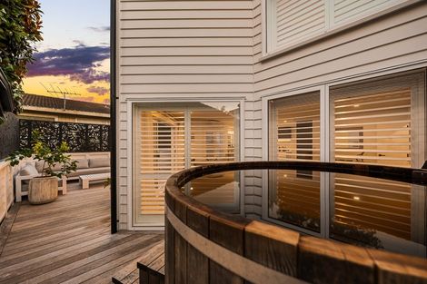 Photo of property in 1/11 Campbell Road, Takapuna, Auckland, 0622