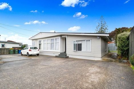 Photo of property in 74 Forest Hill Road, Henderson, Auckland, 0612