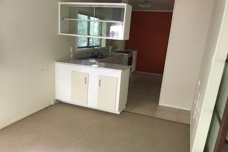 Photo of property in 2/3 Walpole Avenue, Hillpark, Auckland, 2102