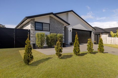 Photo of property in 4 Dunkeld Drive, Papamoa, 3118