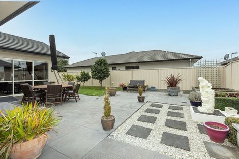 Photo of property in 27 Tasman Drive, Poraiti, Napier, 4112
