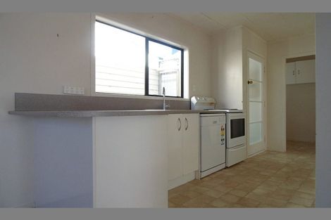 Photo of property in 8 Tyndrum Place, Highland Park, Auckland, 2010