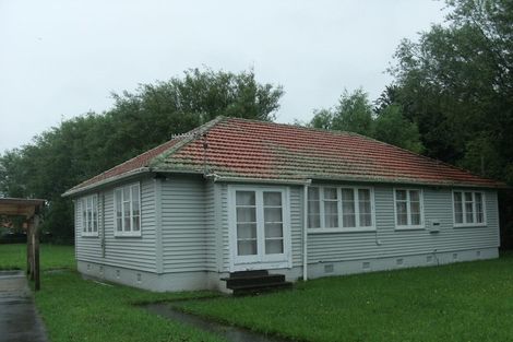 Photo of property in 4 Churchill Crescent, Foxton, 4814