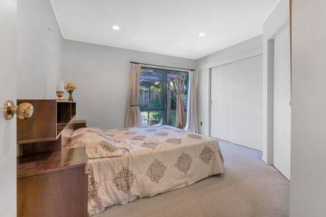 Photo of property in 1/70 Howe Street, Howick, Auckland, 2014