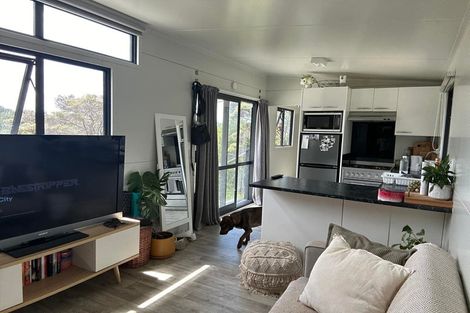 Photo of property in 227 Hillcrest Road, Wainui, 0931