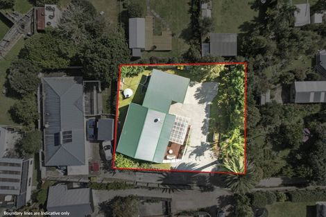 Photo of property in 17 Paramu Avenue, Birkdale, Auckland, 0626