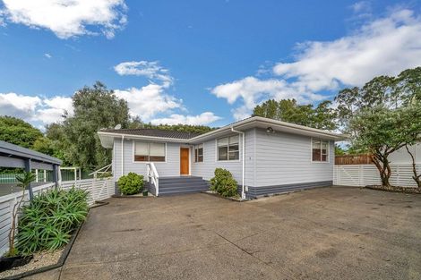 Photo of property in 9 Serwayne Place, Sunnyvale, Auckland, 0612