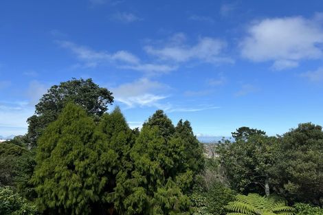 Photo of property in 757 East Coast Road, Northcross, Auckland, 0630