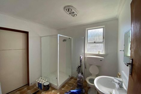 Photo of property in 1 Rangiora Street, Castlecliff, Whanganui, 4501