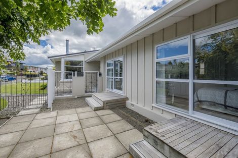 Photo of property in 2 Glen Street, Levin, 5510