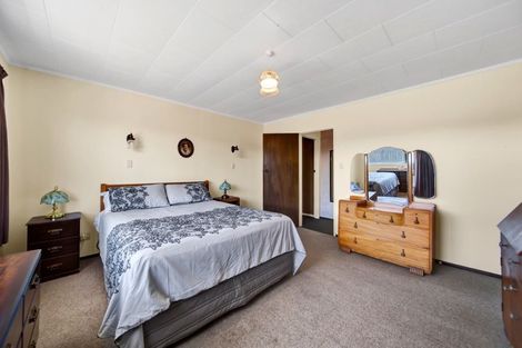 Photo of property in 6 Hussey Street, Oakura, 4314