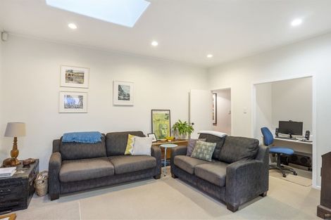 Photo of property in 2a Keystone Avenue, Mount Roskill, Auckland, 1041