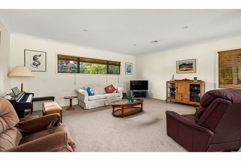 Photo of property in 28 Davis Strongman Place, Kerikeri, 0293